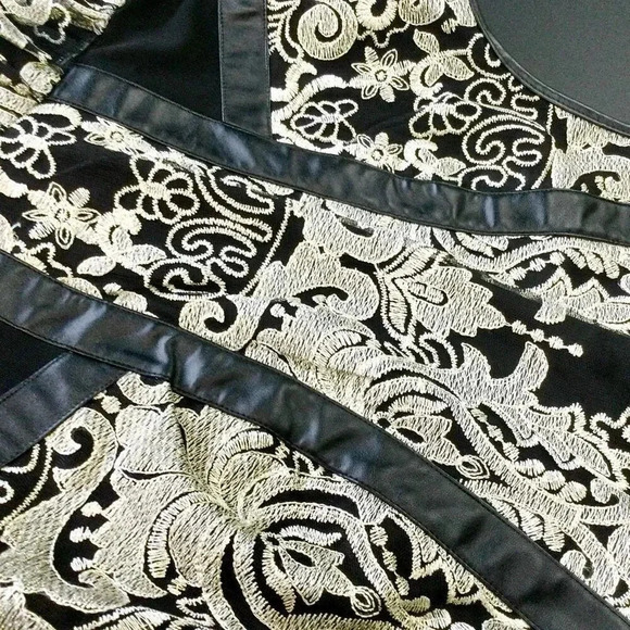 ASTR Womens Black Gold Lace Mesh Sleeveless Embroidered Mini Dress Large - Picture 4 of 12